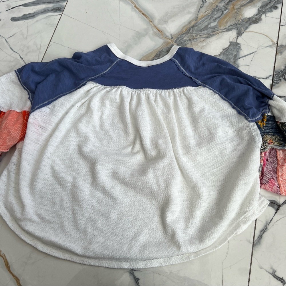 *flawed read description FREE PEOPLE Friday Fever Thermal Top Blue - Picture 3 of 8